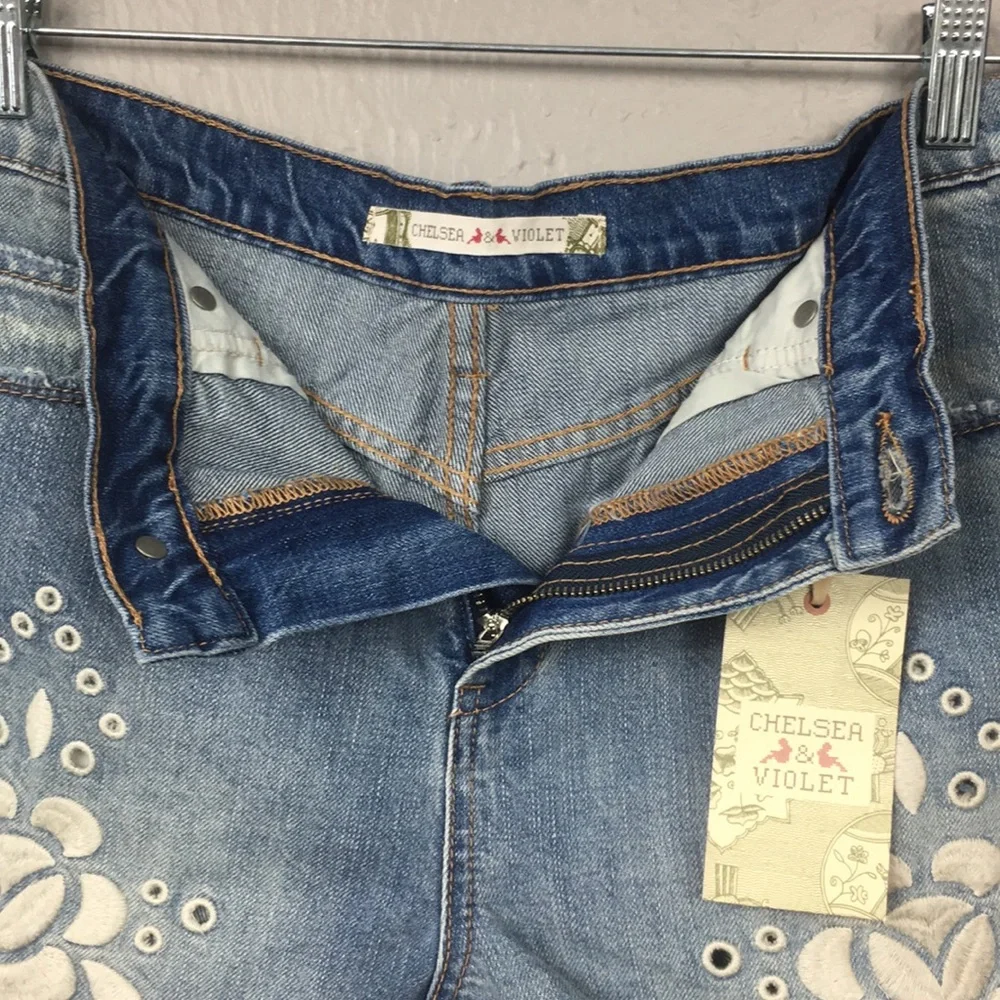 Chelsea & Violet High Waist Denim Shorts Size 30 - Picture 11 of 16